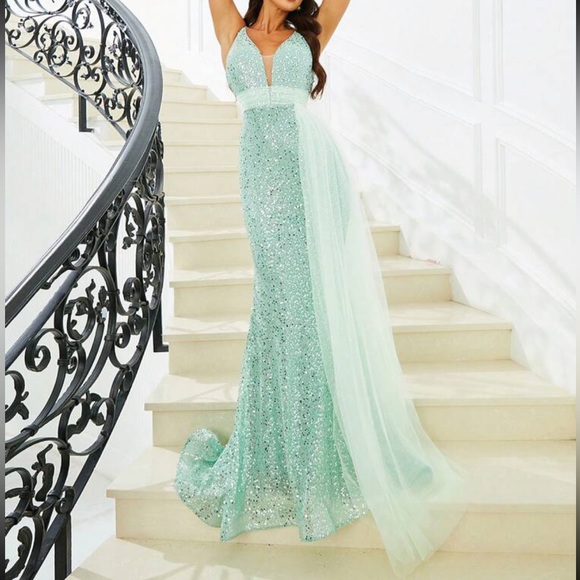 Luxe mesh glittery spaghetti straps party formal dress - Picture 6 of 9